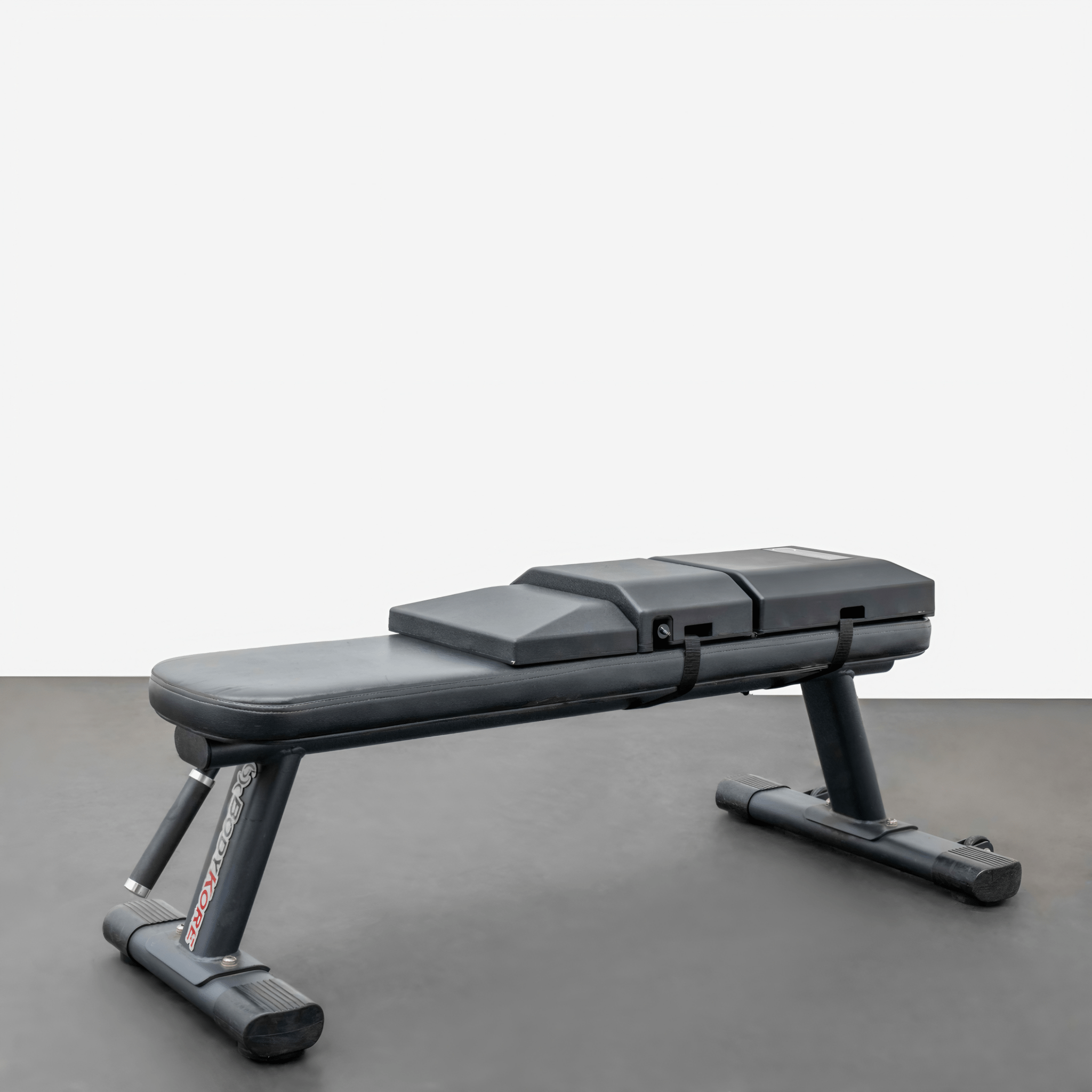 The Launch Pad x G201 Flat Bench Package - Advanced Muscle Mechanics + BodyKore